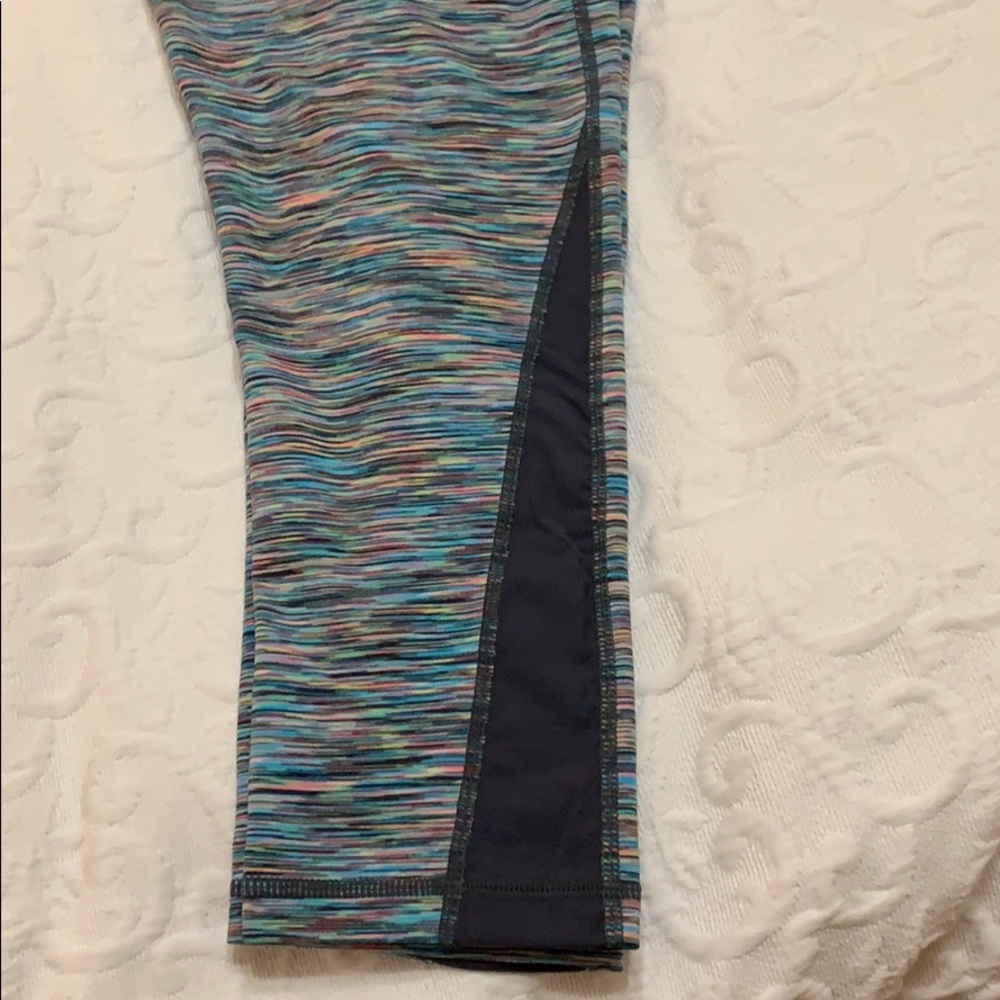 Zella Capris - image 3